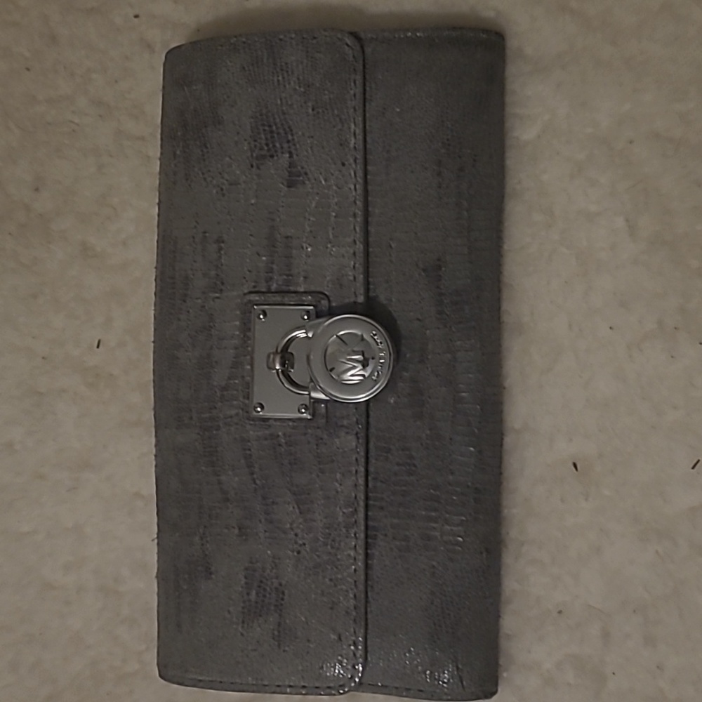 Soft and gorgeous! Michael Kors Wallet